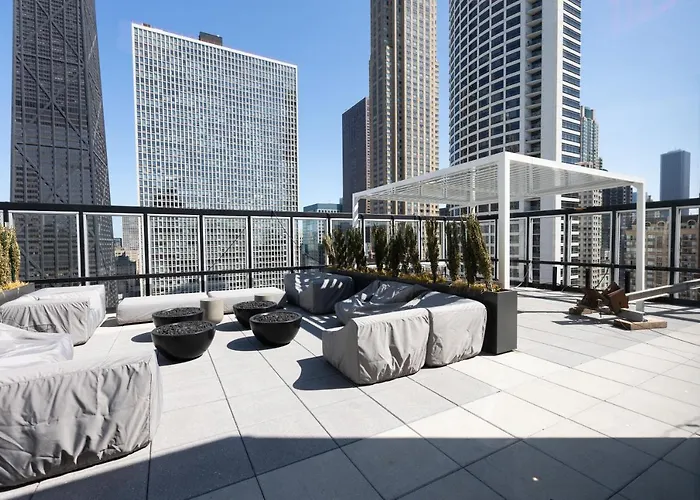 21 East - Chic Dt Apts With Rooftop By Zencity Aparthotel Chicago