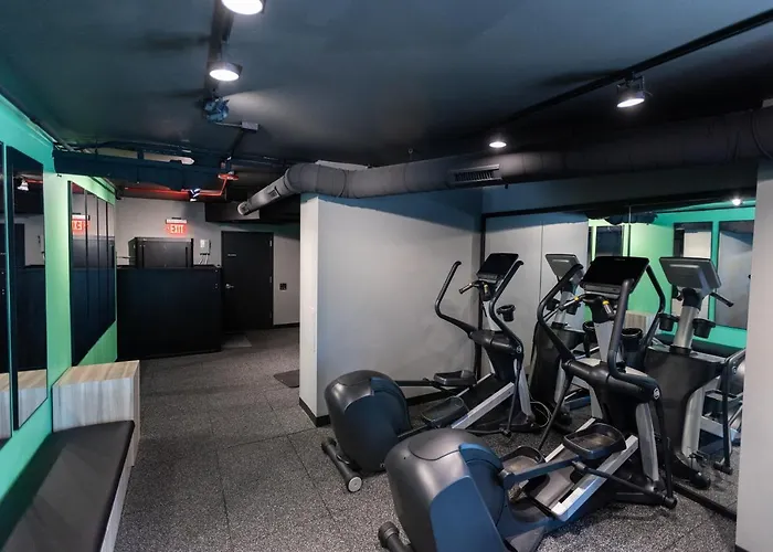 21 East - Chic Dt Apts With Rooftop By Zencity Aparthotel *