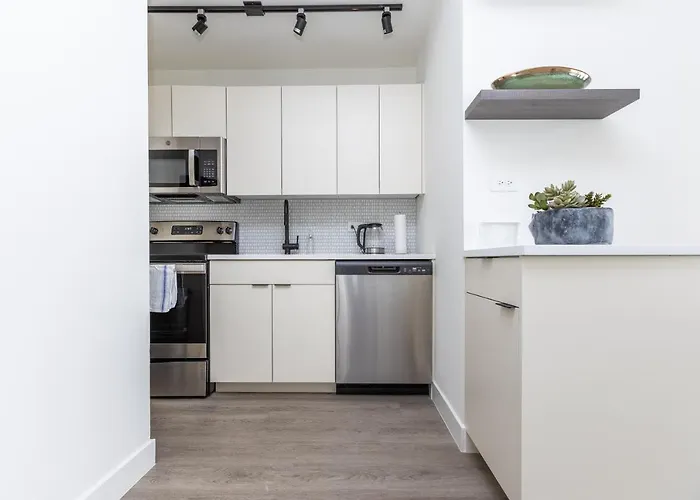 21 East - Chic Dt Apts With Rooftop By Zencity *