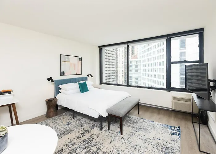 21 East - Chic Dt Apts With Rooftop By Zencity * Chicago