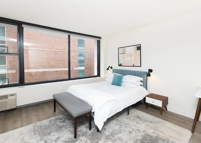 Aparthotel 21 East - Chic Dt Apts With Rooftop By Zencity *