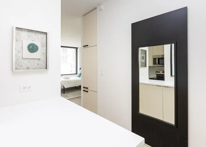21 East - Chic Dt Apts With Rooftop By Zencity *