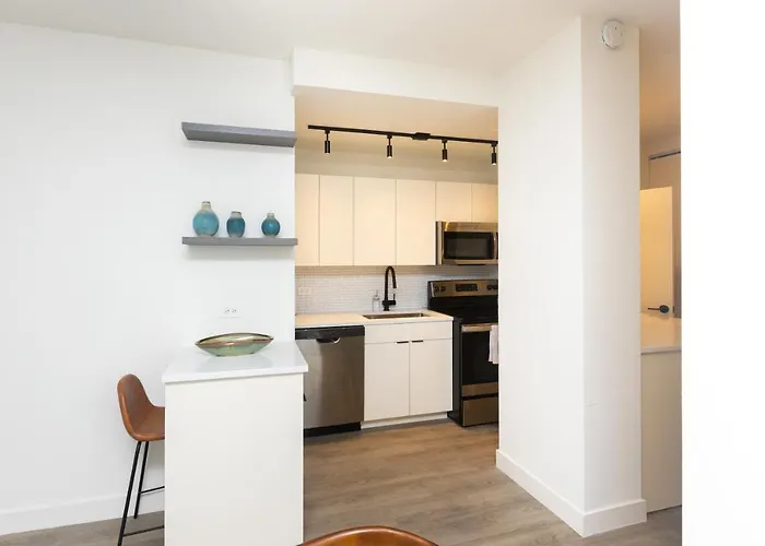 21 East - Chic Dt Apts With Rooftop By Zencity *