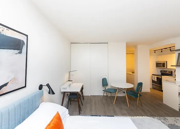 21 East - Chic Dt Apts With Rooftop By Zencity *